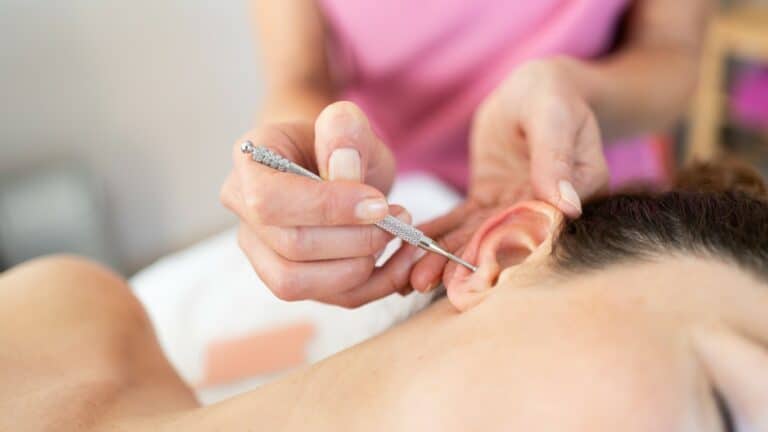 Auriculothérapie et perte de poids : un soutien naturel pour réguler l’appétit et les émotions